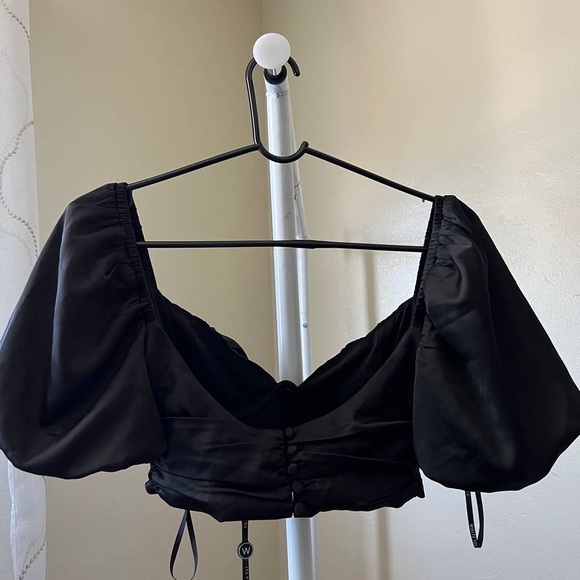 BLACK RUFFLE TOP BY WHITE FOX BOUTIQUE - Picture 4 of 6